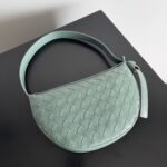 Bottega Venetawoven crescent bag - Image 4