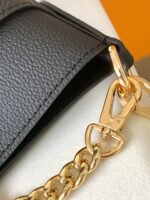 Lock and Walk bucket bag - Image 7