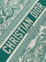 The latest green color scheme of  Tote tiger embroidery, - Image 2