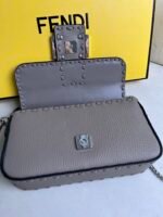 Fendi pigeon grey hand sewing bag - Image 6