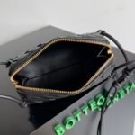 Bottega Venetahandbag - Image 9