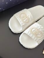 gucci slippers - Image 3