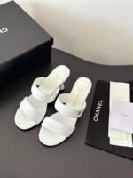 Chanel 24/New Pearl and Sanda - Image 3