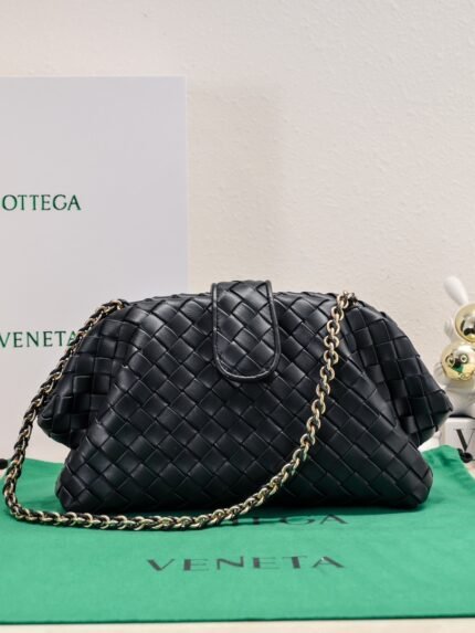 The Bitters Venetia 2024 summer collection brings Lauren  handbags