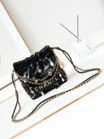 Chanel  Minisize22 bag