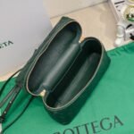 Bottega Veneta crossbody bag - Image 7