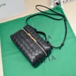 Bottega Veneta shoulder bag Makeup bag - Image 4