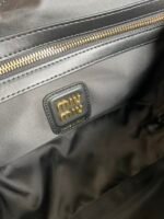 Black shipmentNewly upgraded long handle briefcase ✨ - Image 8