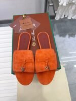 Loro Piana's new women's flip-flops with metal clasp - Image 2