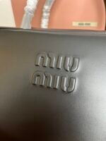 MiuMiu SS23 autumn and winter new briefcaseThe classic and atmospheric design of the bowling bag, - Image 4