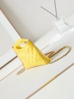 Chanel Tote bag - Image 4