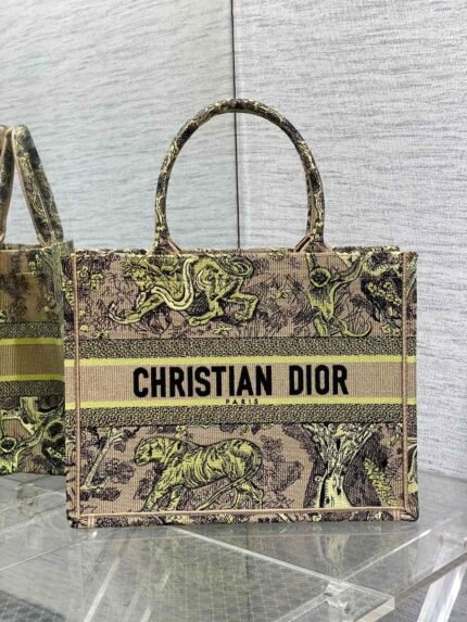DiorTote tiger embroiderybag