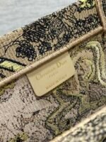 The latest earthy yellow color scheme of Tote tiger embroidery - Image 9