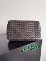 Bottega Venetahandbag - Image 2