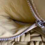 Bottega Venetaa crossbody bag - Image 7