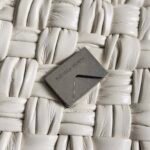 Bottega Venetaa crossbody bag - Image 6