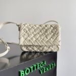Bottega Venetaa crossbody bag