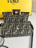 Fendi The latest Lao Hua mini magic stick phone bag - Image 5