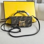 Fendi The latest Lao Hua mini magic stick phone bag