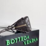 Bottega Veneta handbag - Image 2