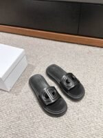 dior sandals - Image 2