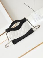 Chanel Tote bag - Image 5