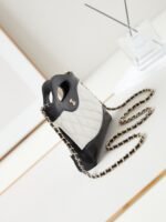 Chanel Tote bag - Image 3