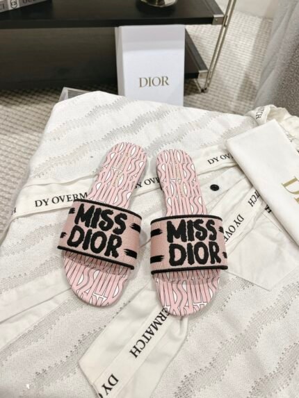 dior mid-heel slippers