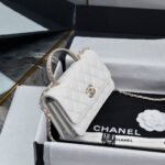 Chanel with diamond handle organ bag - Image 3
