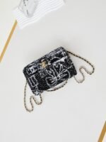 Chanel colored sequin bag - Image 7