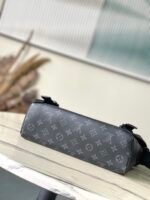 black flower Voyager small messenger bag - Image 4