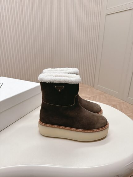 PRADA new autumn and winter 24 △ triangle logo wool shoes platform boots
