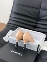 Chanel high heels - Image 3