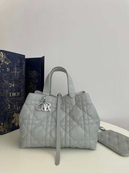 The latest cloud gray from Toujours