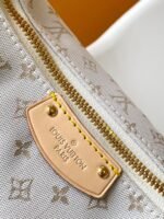 Pochette  Louis Vuitton Monogram - Image 5