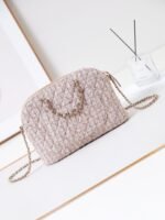 Chanel shell bag - Image 5