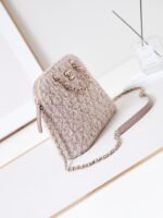 Chanel shell bag - Image 3