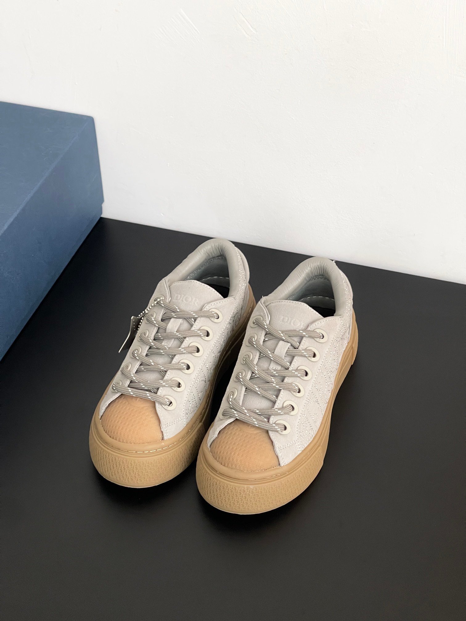 i1727312760_4515_5.jpg Dior 24 Early Spring Red soled - Image 1