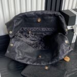 Chanel shopping bag - Image 7