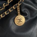 Chanel shopping bag - Image 4