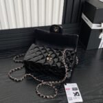 Chanel underarm bag - Image 7