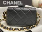 Chanel sheepskin underarm bag - Image 3