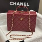 CHANEL24K autumn and winter new product makeup bag