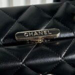 Chanel 24k makeup bag - Image 4