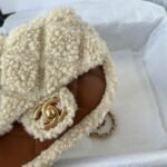 CHANEL 24k Teddy Bear Autumn/Winter Collection Bag - Image 7