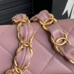 Chanel sheepskin underarm bag - Image 4