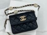 Chanel clutch - Image 3