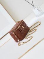 Chanel 24K pearl makeup bag - Image 3