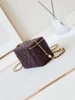 Chanel The 24K pearl makeup bag - Image 4