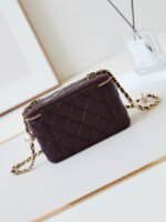 Chanel The 24K pearl makeup bag - Image 5